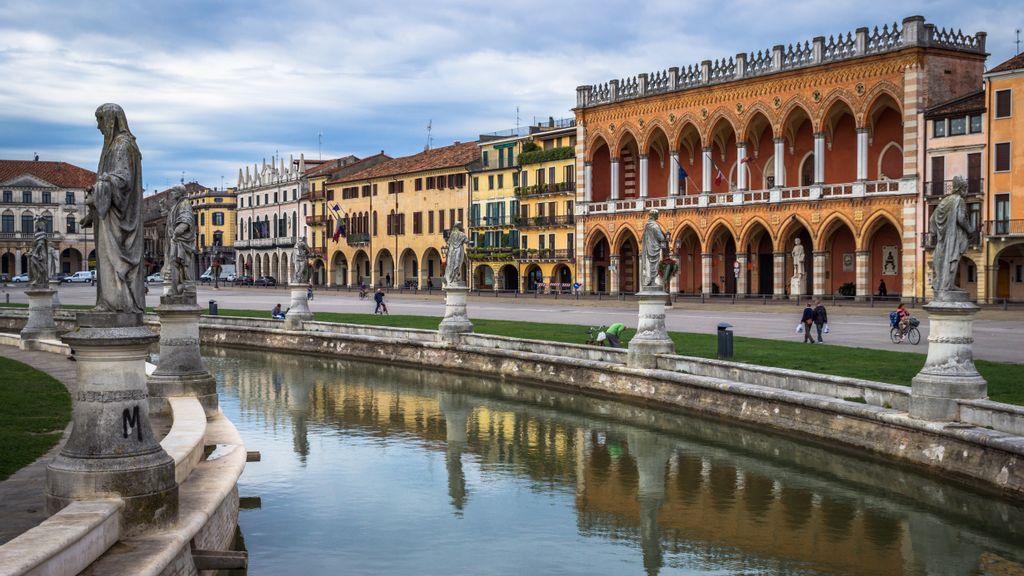 Prato della Valle e le sue Statue